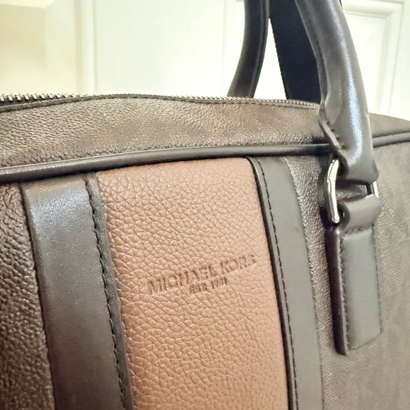 Michael Kors Jet Set Travel Large Laptop Case - Brown Signature Logo - Picture 2 of 11